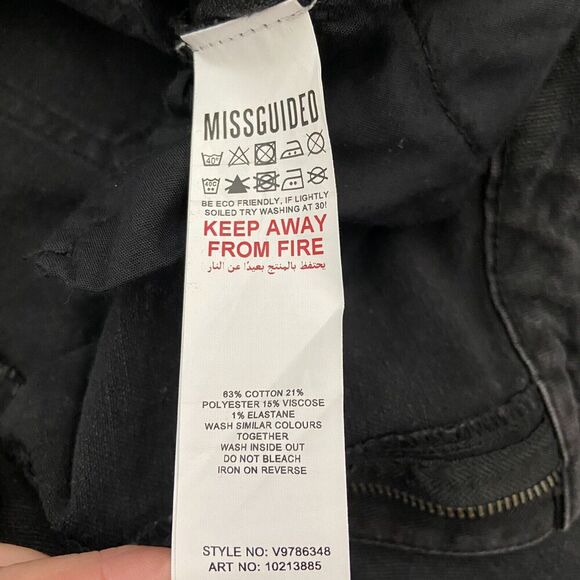 Missguided Plus Mom Jeans With Bleach Side Panel Black Size 16 - Picture 7 of 11